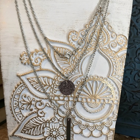 3 layer geometric and rhinestone choker necklace - Picture 5 of 8